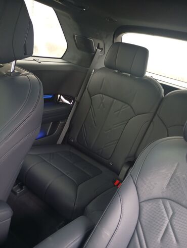 Аренда инструментов: Кроссовер/внедорожник ZEEKR 9X ultra премиум‑класса с выразительной — 7