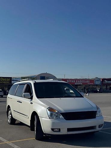 karavan satışı qiymeti: Kia Carnival: 2.2 l | 2011 il Van/Minivan — 1