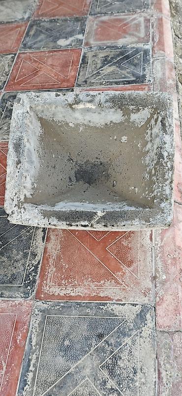 Beton qarışığı üçün konus formalı qəlib/kova - Material: qalın