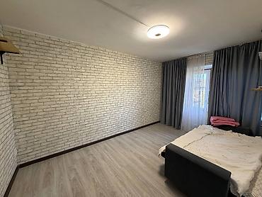 продаю квартиру империал: 1 комната, 32 м², ул. Ахунбаева / Малдыбаева Хрущевка, 4 этаж, Евроремонт — 1
