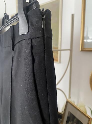 zara blejzeri: Elegantne crne pantalone – klasičan kroj - Boja: crna - Model: ravne — 2
