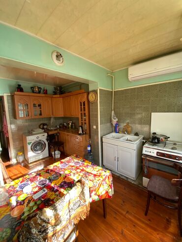 Uzunmüddətli kirayə mənzillər: Yasamal bravo arxasi 9/2 mertebe 2 otaqli tam eşyalı telebe ve ya -da lalafo.az — 3 Uzunmüddətli kirayə mənzillər: Yasamal bravo arxasi 9/2 mertebe 2 otaqli tam eşyalı telebe ve ya — 3