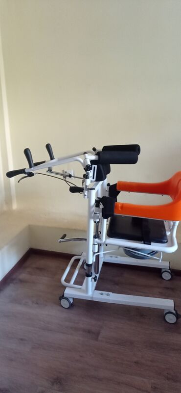 Инвалидные коляски: Продается инвалидная коляска — 1