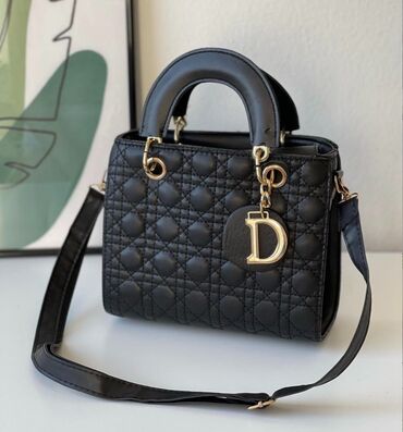 Sportske torbe i rančevi: Tasne i rancevi 1600 — 8