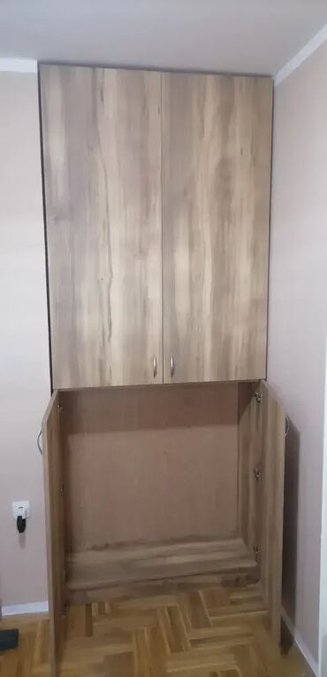 Ormari: Ormar 41 📌 Specifikacije: Materijal: Univer ploča Debljina: 18 mm — 2