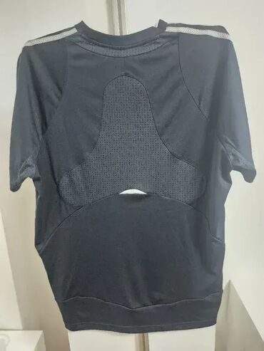 Majice: Nike Climacool majica, crna, u odličnom stanju. Veličina XL. Ramena — 6