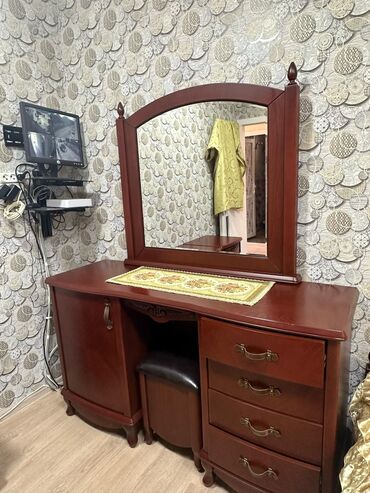 Uzunmüddətli kirayə evlər: 100 kv. m, 3 otaqlı, İnternet, Telefon, Qaz -da lalafo.az — 5 Uzunmüddətli kirayə evlər: 100 kv. m, 3 otaqlı, İnternet, Telefon, Qaz — 5