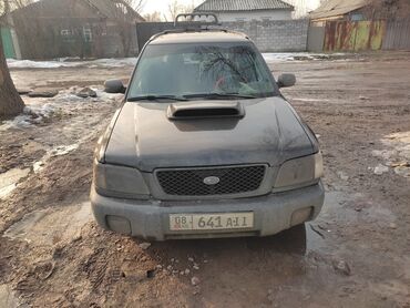 Subaru: Subaru Forester: 2000 г., 2 л, Механика, Газ, Универсал