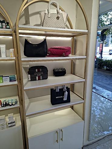 parfum vitrine: Metal — 5