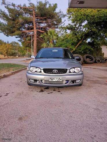 Toyota: Toyota Corolla: 1.6 l. | 2001 έ. Χάτσμπακ — 3