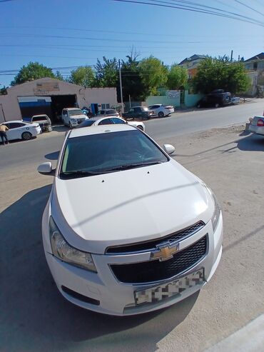 резина на авто: Chevrolet Cruze: 1.6 л | 2012 г. 310000 км Седан