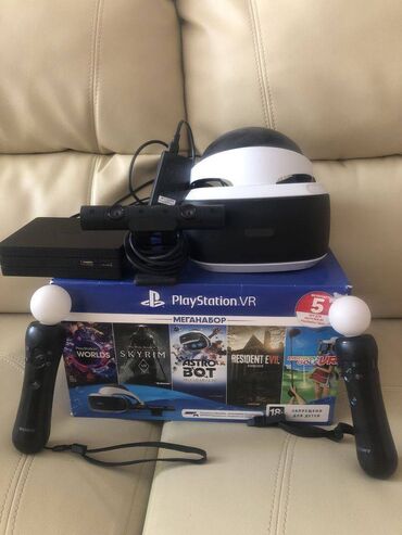 Digər oyun və konsollar: Playstation vr ela veziyyetde. Hec bir problemi yoxdu. Tam komplekt