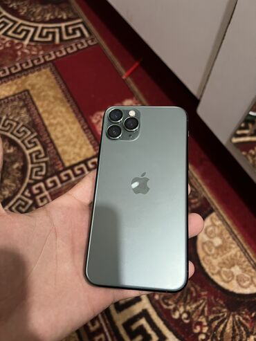 Apple iPhone: IPhone 11 Pro, Б/у, 64 ГБ, Серебристый, Чехол, 72 %