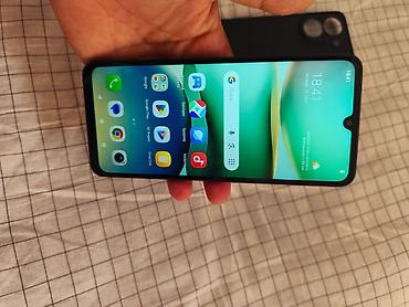 iphone se1: Смартфон Redmi с комплектом чехла. Характеристики и особенности: - — 2