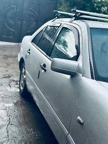 прадаю газ 53: Mercedes-Benz E-Class: 1998 г., 2 л, Механика, Бензин, Седан — 4