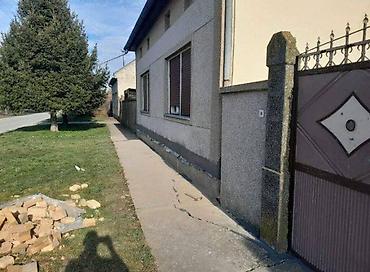 Građevinarstvo i rekonstrukcija: Hidroizolacija vlažnih zidova HIDROIZOLACIJA VLAŽNIH KUĆA Sečenje — 12