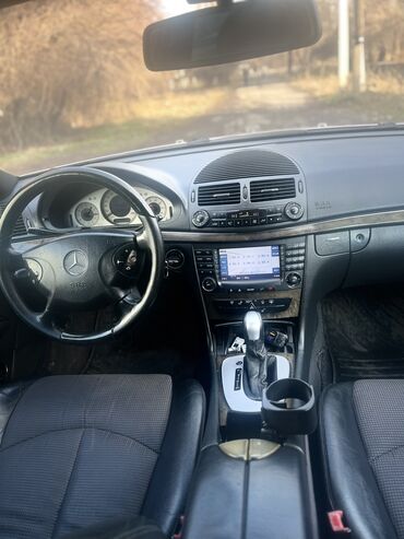 Mercedes-Benz: Mercedes-Benz E-Class: 2002 г., 3.2 л, Автомат, Бензин, Седан — 13