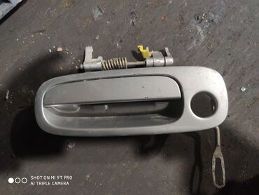 Дверные ручки: Зарчасти ручки тайота Мазда обшивка стоп фара ипсум Микра Ниссан Гайя — 3