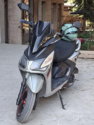 x9 pro scooter: Freedom Jet49 skuteri - Şəhər içi rahat və qənaətcil hərəkət üçün — 3