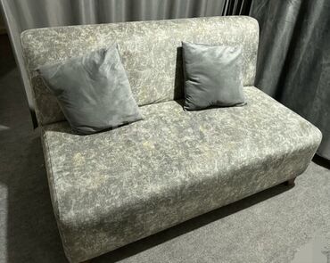 işlənmiş divanlar ucuz: Mini-divan, İşlənmiş, Açılmayan, Bazasız, Parça, Çatdırılma yoxdur