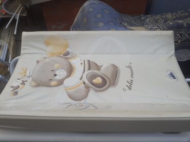 sleepy pampers: Uşaq beşiği üçün nəzərdə tutulmuş bu dəyişən döşəkçə, körpənizin