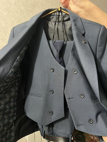 бу обув: Балдар үчүн костюм-тройка 👔 Стилдүү, тыкан кара-көк түстөгү костюм — 4