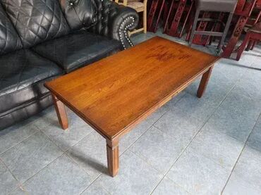 Stilski klub stolovi: Stocic u odlicnom stanju. Duzina 130cm Sirina 70cm Visina 45cm — 4