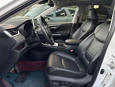 alba: Toyota RAV4: 2019 г., 0.5 л, Автомат, Бензин, Внедорожник — 3
