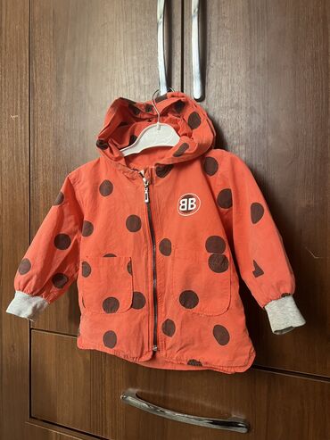 next курточка: Легкая детская курточка на девочкуразмер на 1-2 года .Состояние