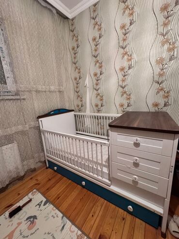 10 yaş tortları oğlan üçün: Oğlan üçün, Beşik