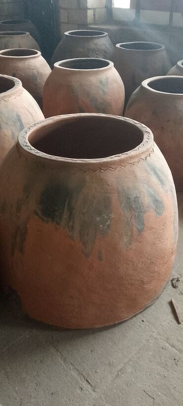 Təndir kürələri: Ənənəvi gil küplər – iri həcmli saxlama qabları. salam — 1