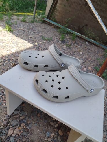 alfajr часы бишкек цена: Мужские сандалии, 42, Crocs, Б/у, цвет - Серый, Самовывоз