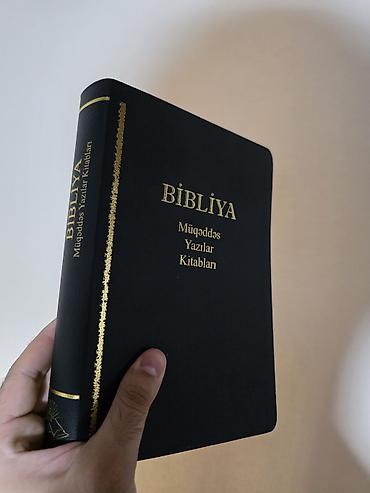 Bibliya (Əhdi-cədid və əhdi-ətiq) kitabı