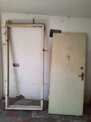 qapi rezinleri: Mənzil üçün İşlənmiş Giriş qapısı 90x200 sm With peephole, Zəmanətsiz, Ünvandan götürmə
