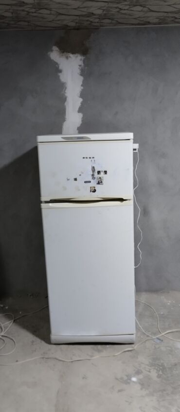 сумка для дисков: İşlənmiş 2 qapılı Stinol Soyuducu Satılır, rəng - Ağ