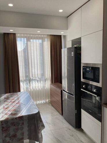 сдается квартира студия: 3 комнаты, 80 м², Элитка, 2 этаж, Дизайнерский ремонт