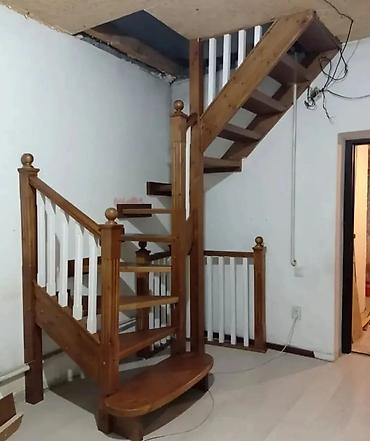 Деревянные лестницы: Деревянная лестница Для дома, Форма лестницы: Много-маршевая, Стиль: Классический — 7