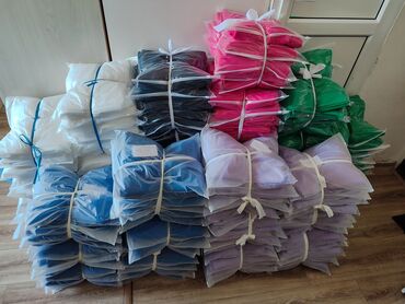 черный свитшот без рисунка: Худи, Оверсайз, Кыска модель, Made in KG, Жаңы, XL (EU 42)