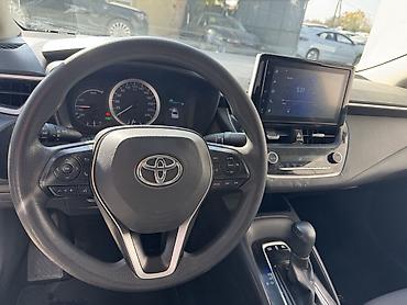 Toyota: Toyota Corolla: 2022 г., 1.8 л, Вариатор, Гибрид, Седан — 7
