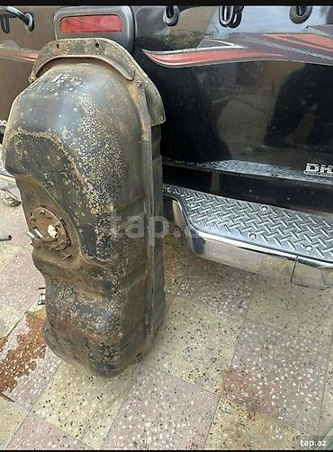 tank 3 pro: Təzə deyil, amma yararlıdır. Deşik axıdan yer yoxdur. L200 ə aid hər — 2