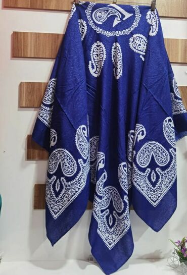 Baş geyimləri: Kəlağayılar. Bu kəlağayıların içi boş K hərfi ilə yazılıdı. Materialı — 15