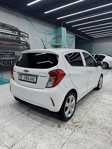 Chevrolet: Chevrolet Spark: 2021 г., 1 л, Вариатор, Бензин, Хэтчбэк — 4