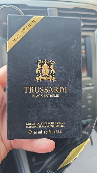 meqamor etri: Trussardi Black Extreme kişi ətri (50 ml.) Dəyərindən aşağı qiymətə