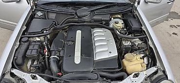 lexus ct 200: Mercedes-Benz E 320: 3.2 l | 2001 il Sedan — 9