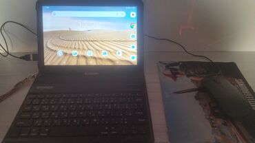 naqilsiz wifi: Android planşet-noutbuk hibridi – klaviaturalı - Ekran: təxminən 10”
