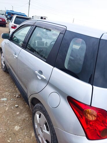 привозные двигатели в бишкеке для пассат б3: Toyota ist: 2002 г., 1.3 л, Автомат, Бензин, Хэтчбэк