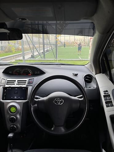 285 65 20: Toyota Vitz: 2006 г., 1.3 л, Автомат, Бензин, Хэтчбэк — 7