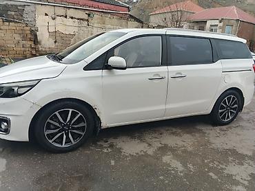 Kia: Kia Carnival minivan Lizing Mümkündür ilkin 12500 azn - Korpus: ağ — 6