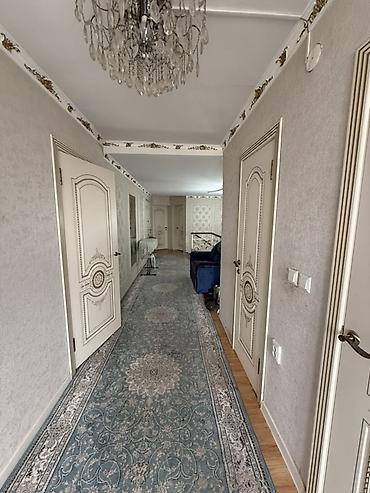 Продажа коттеджей и домов: 6 комнат, 200 м², 5 соток, Бишкек, Восток-5 мкр Собственник — 11