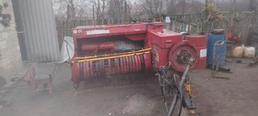 Pres bağlayanlar: Kənd təsərrüfatı üçün saman/ot presləyən pres-podborşik (kvadrat balya — 4